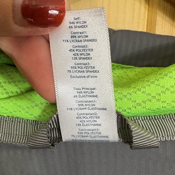 ivivva by Lululemon Gray Neon Green Zip Jacket Girls 14 packable hood cuffins - Picture 5 of 15